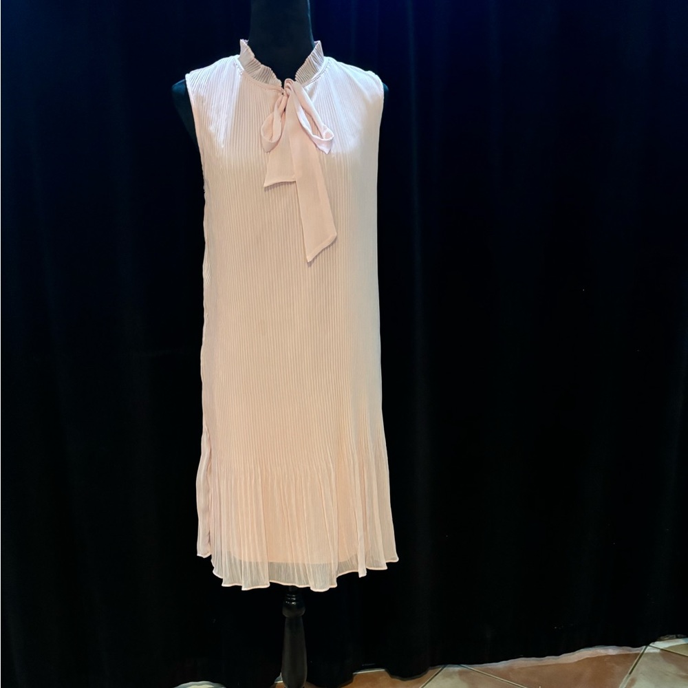 Pink ruffle dress with ties